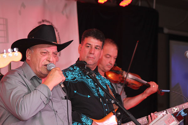 %_tempFileNameIMG_3929%