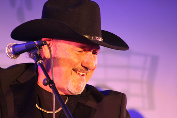 %_tempFileNameIMG_9923%