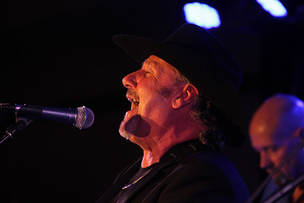 %_tempFileNameIMG_9942%