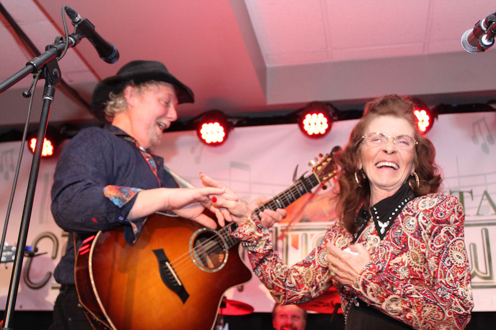 %_tempFileNameIMG_8880%